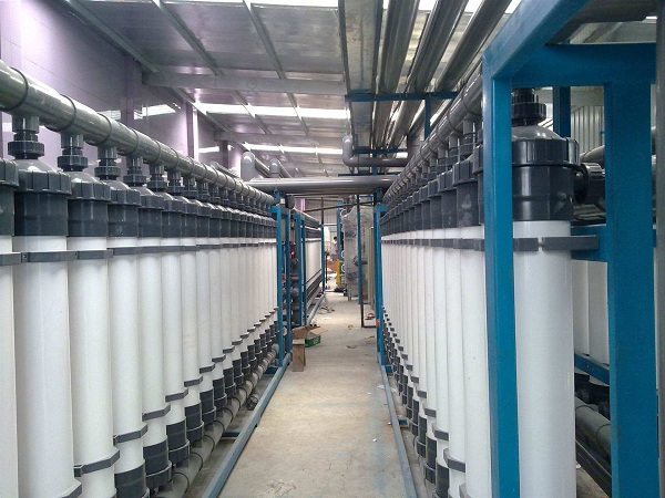 <b>超濾凈水設(shè)備</b>