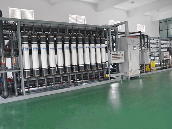 <b>去離子水設(shè)備</b>